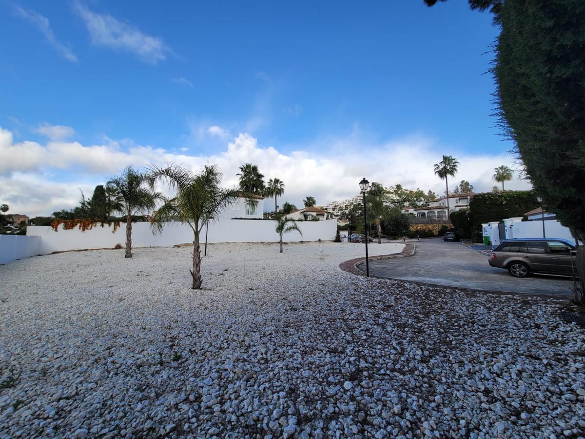 Plot Land in Nueva Andaluc&iacute;a