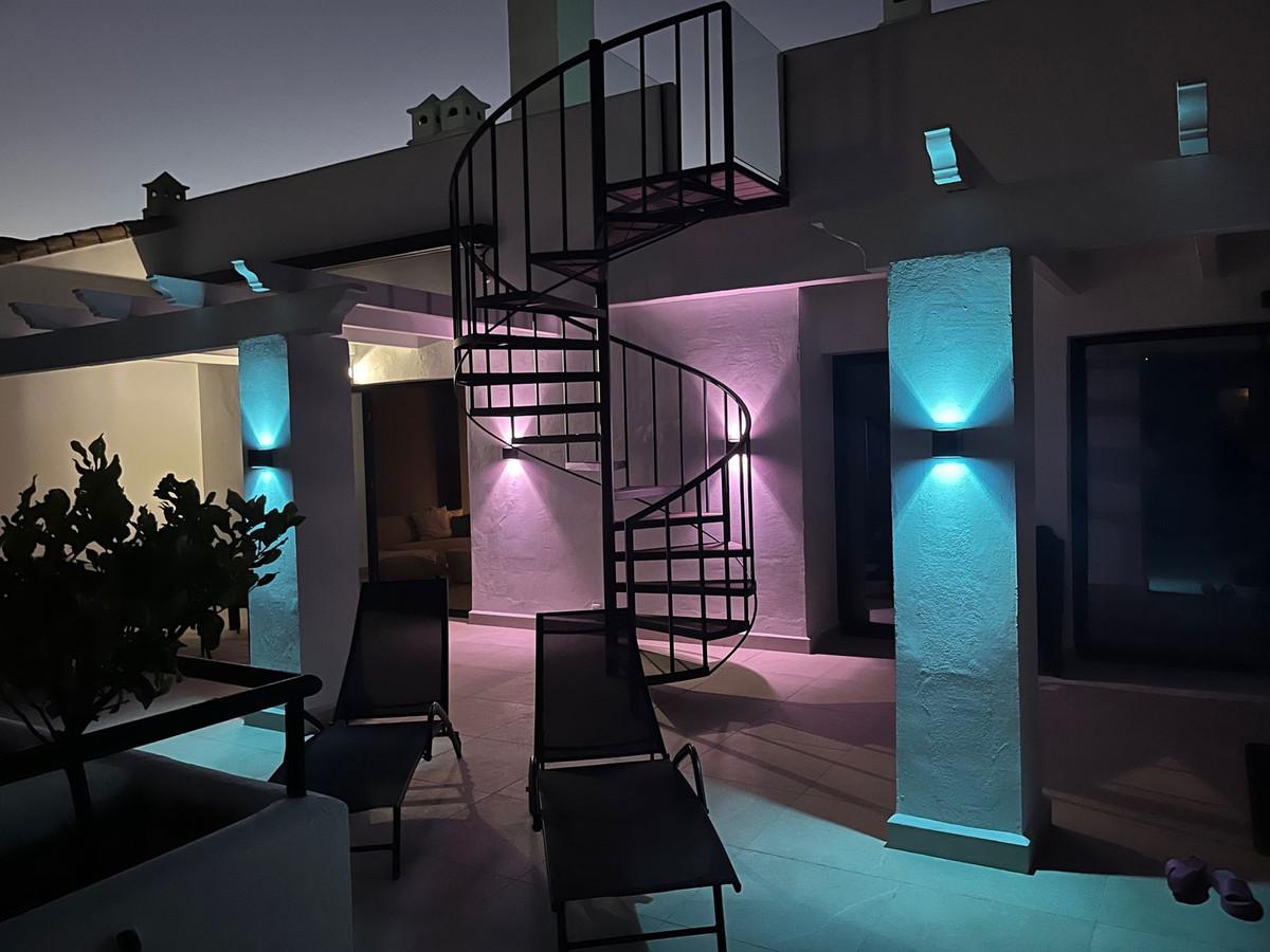 Apartment Penthouse in Calahonda