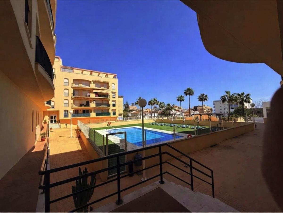 Apartment Middle Floor in San Luis de Sabinillas