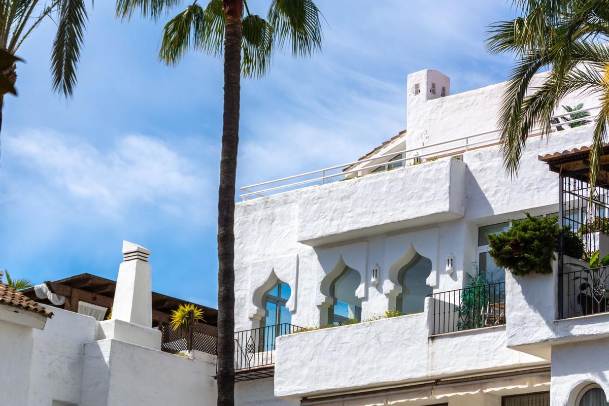 Apartment Penthouse Duplex in Puerto Ban&uacute;s