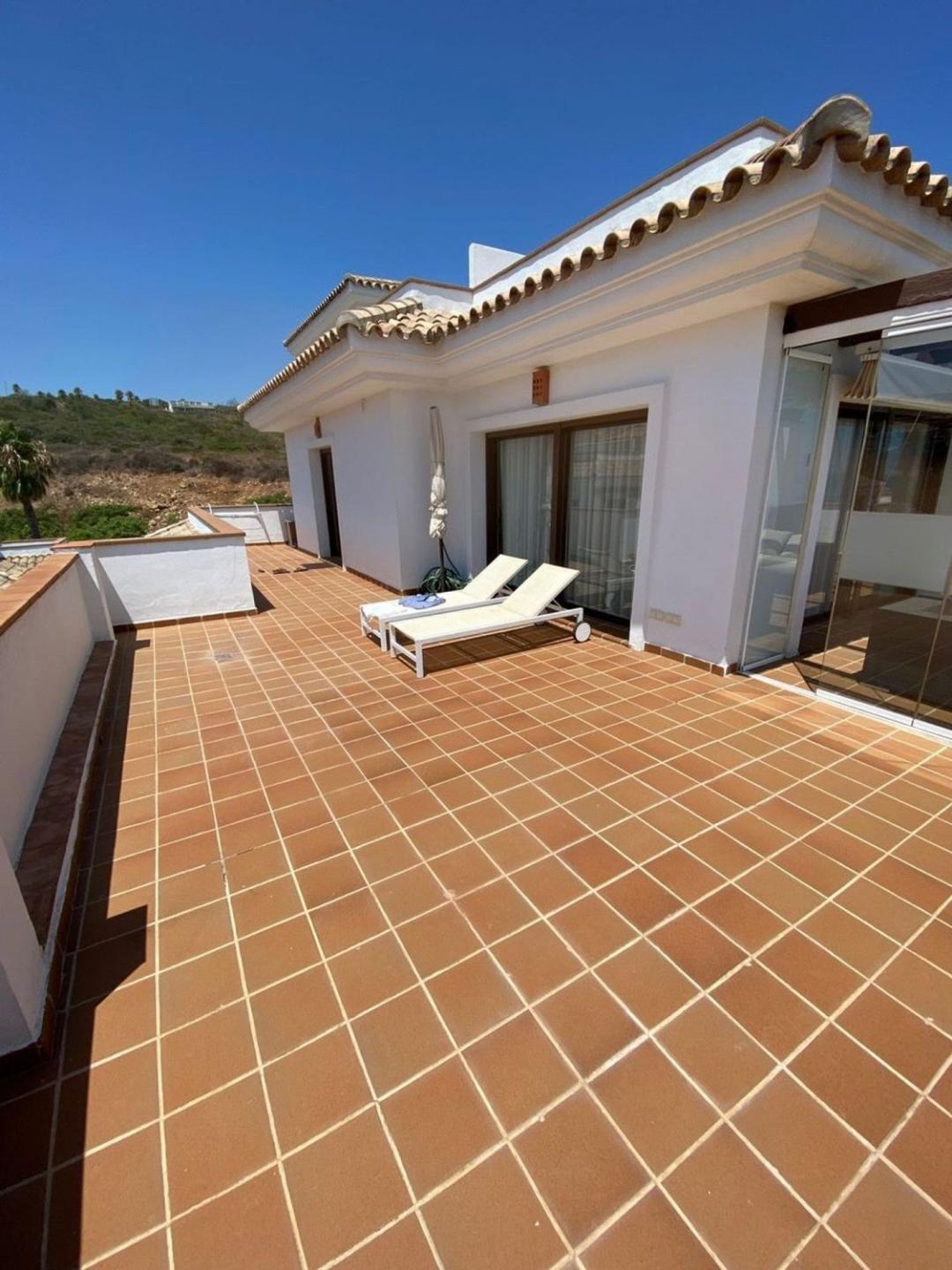 Apartment Penthouse in La Alcaidesa