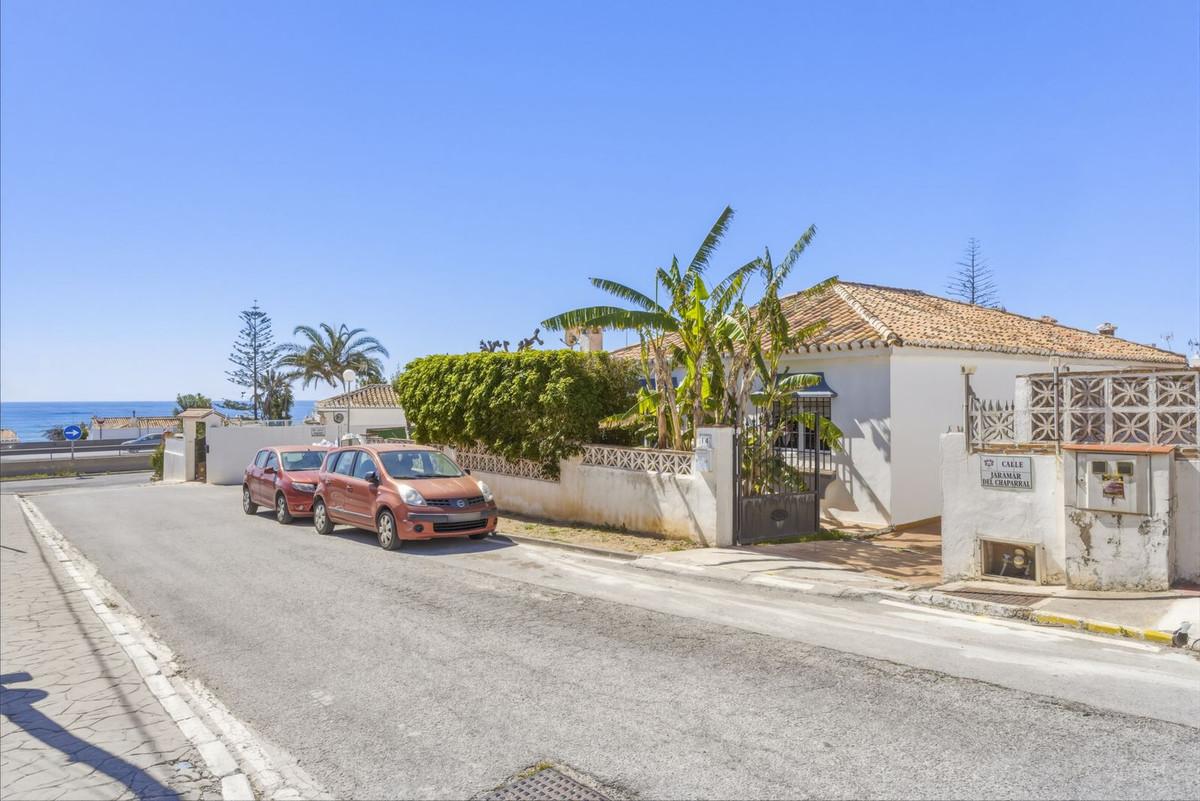Villa Detached in El Chaparral