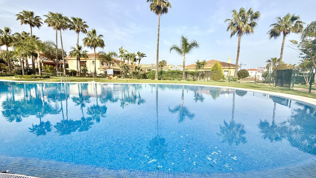 Villa Semi Detached in Riviera del Sol