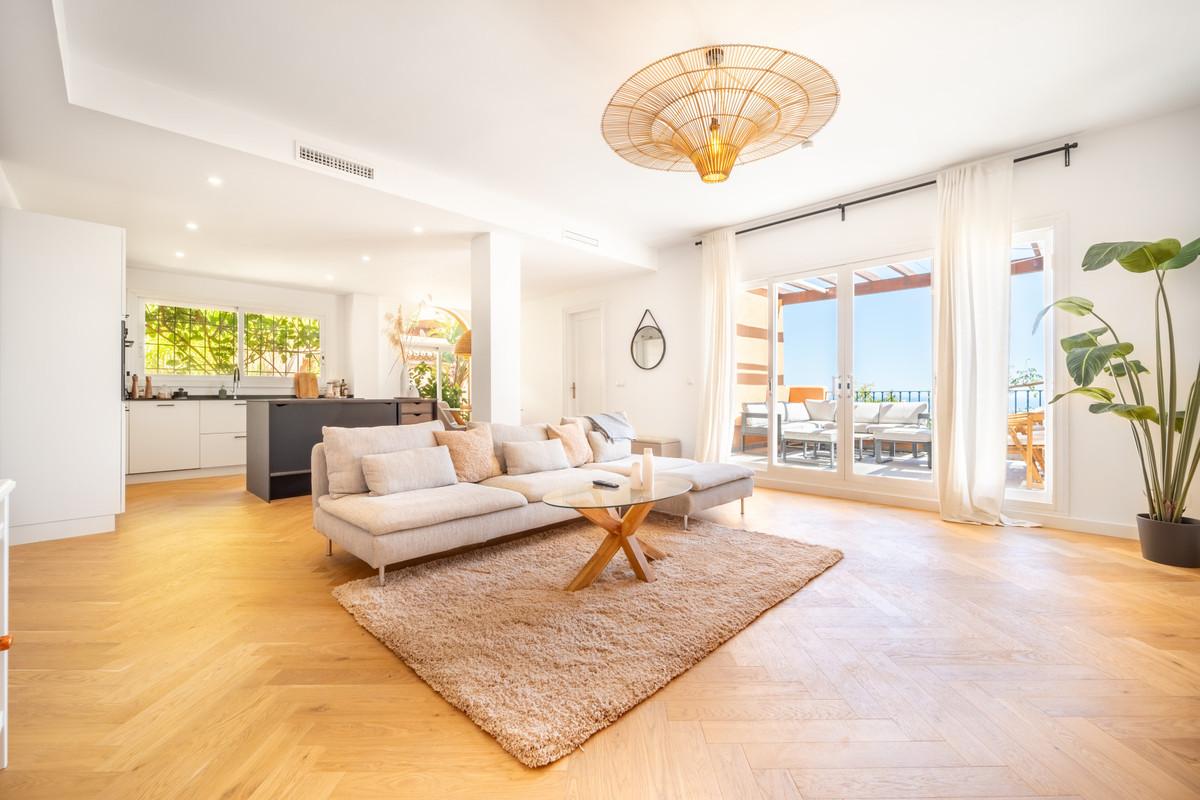 Apartment Penthouse in Nueva Andaluc&iacute;a