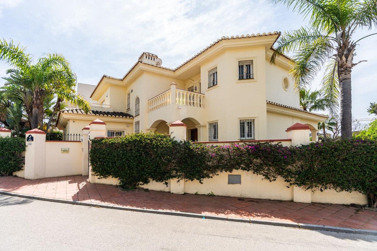 Villa Detached in Marbesa
