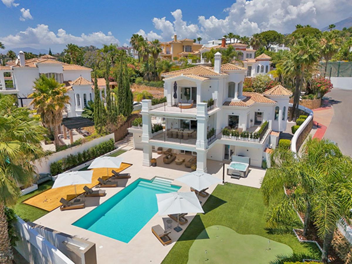 Villa Detached in Nueva Andaluc&iacute;a