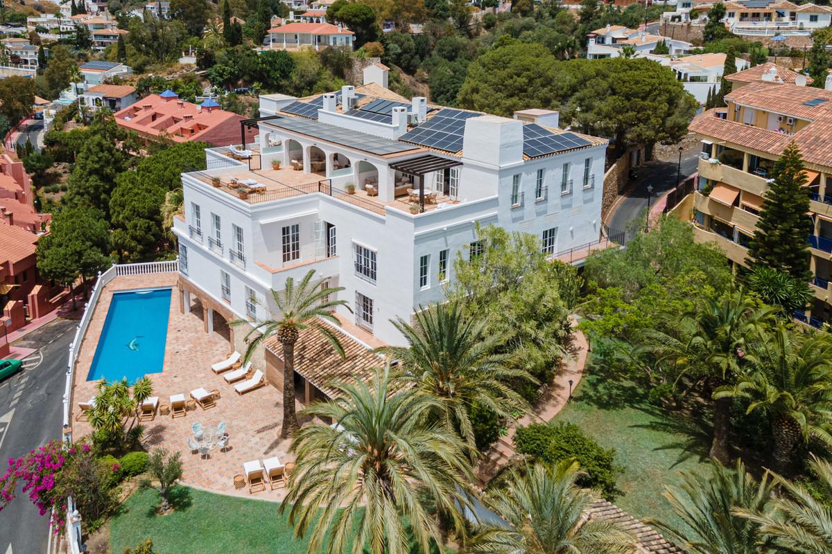 Commercial Hotel in Torreblanca