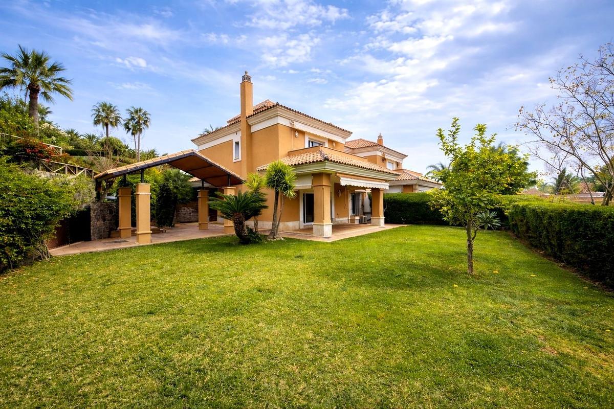 Villa Semi Detached in Santa Clara