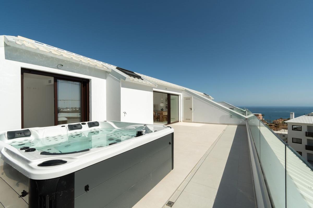 Apartment Penthouse in Higueron