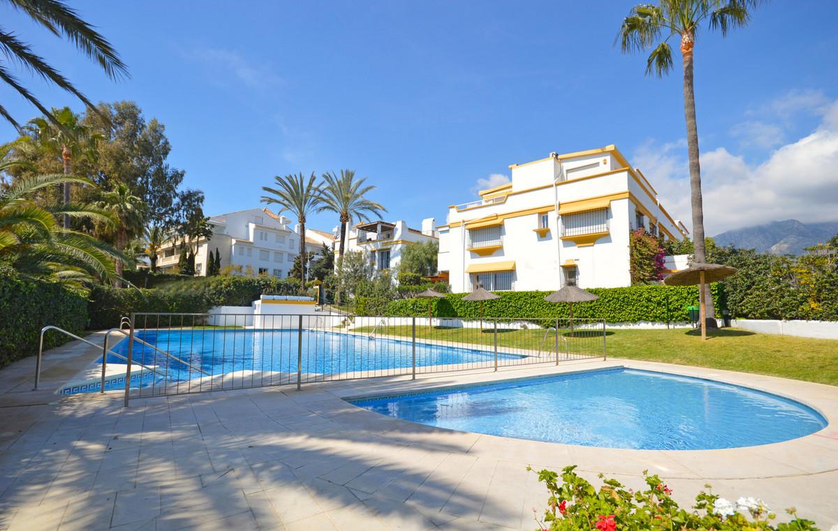 Villa Semi Detached in The Golden Mile