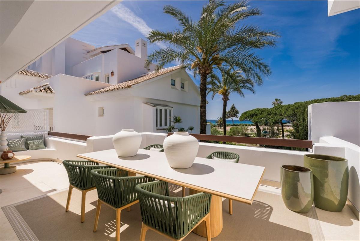 Apartment Middle Floor in Los Monteros