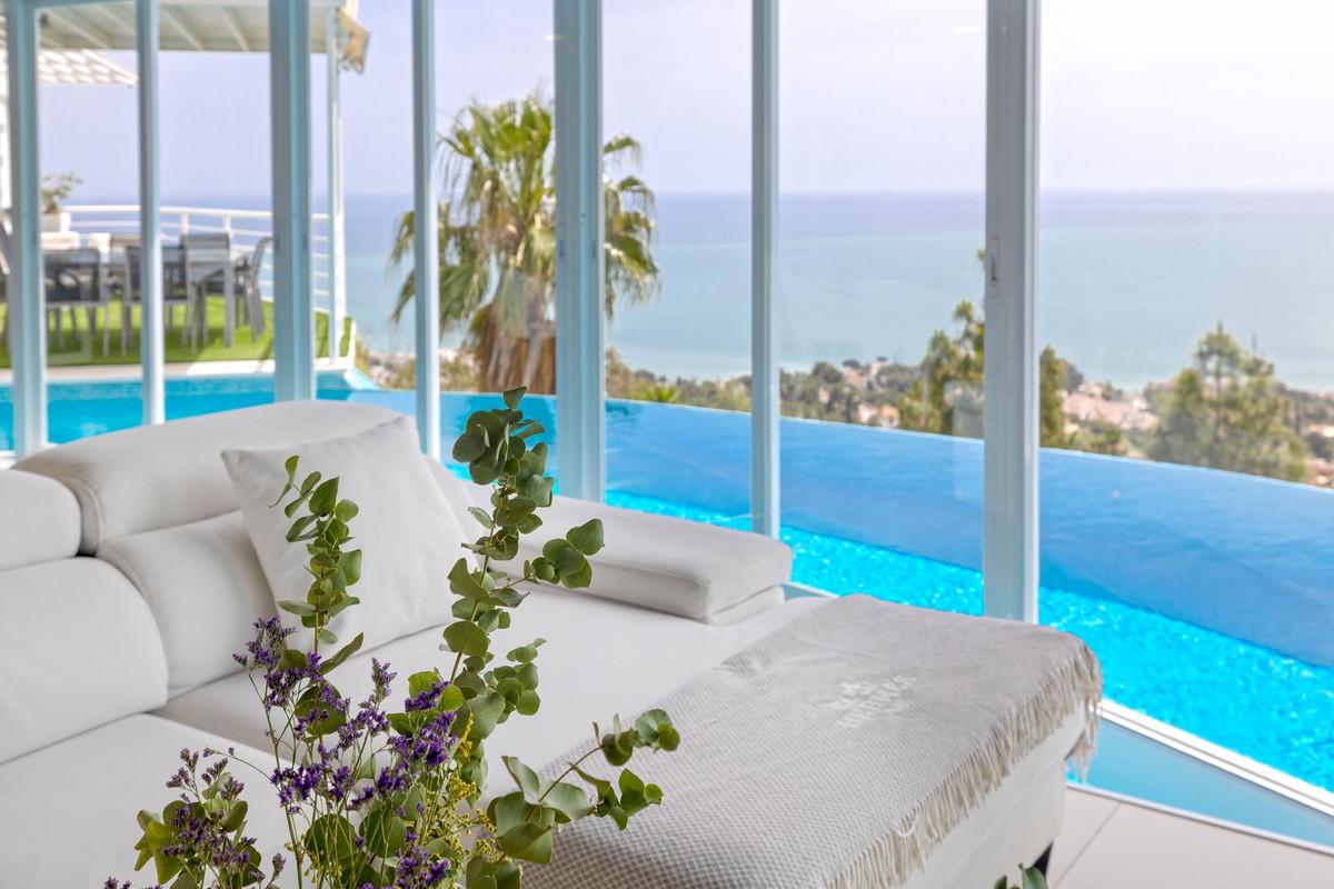 Villa Detached in Benalmadena Costa