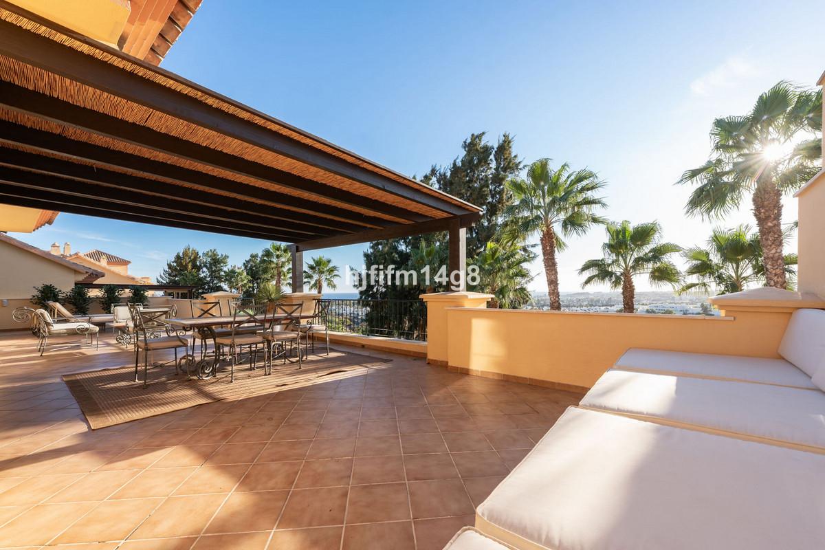 Apartment Penthouse in Nueva Andaluc&iacute;a