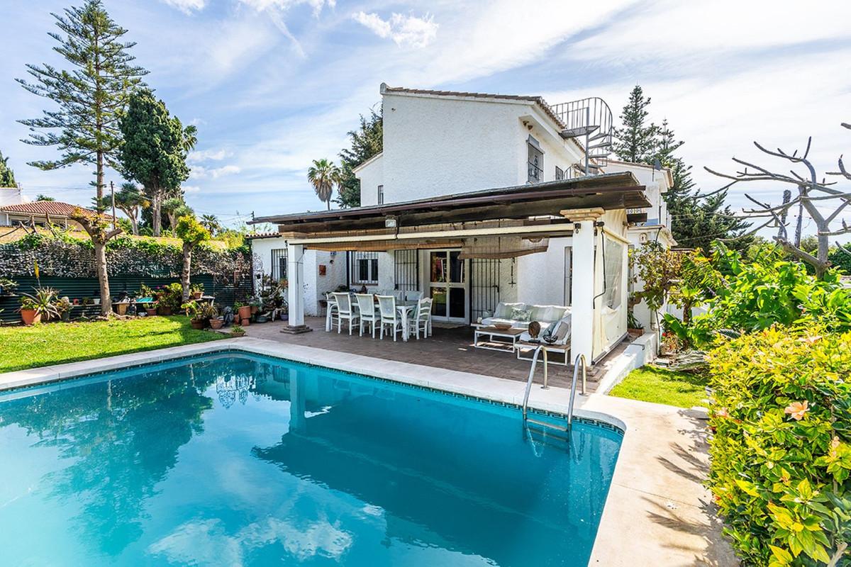 Villa Detached in R&iacute;o Real