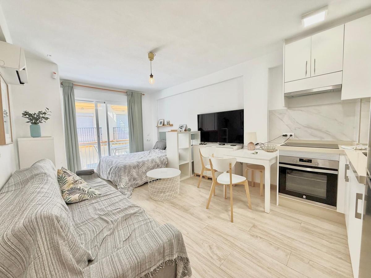 Studio Middle Floor in Fuengirola
