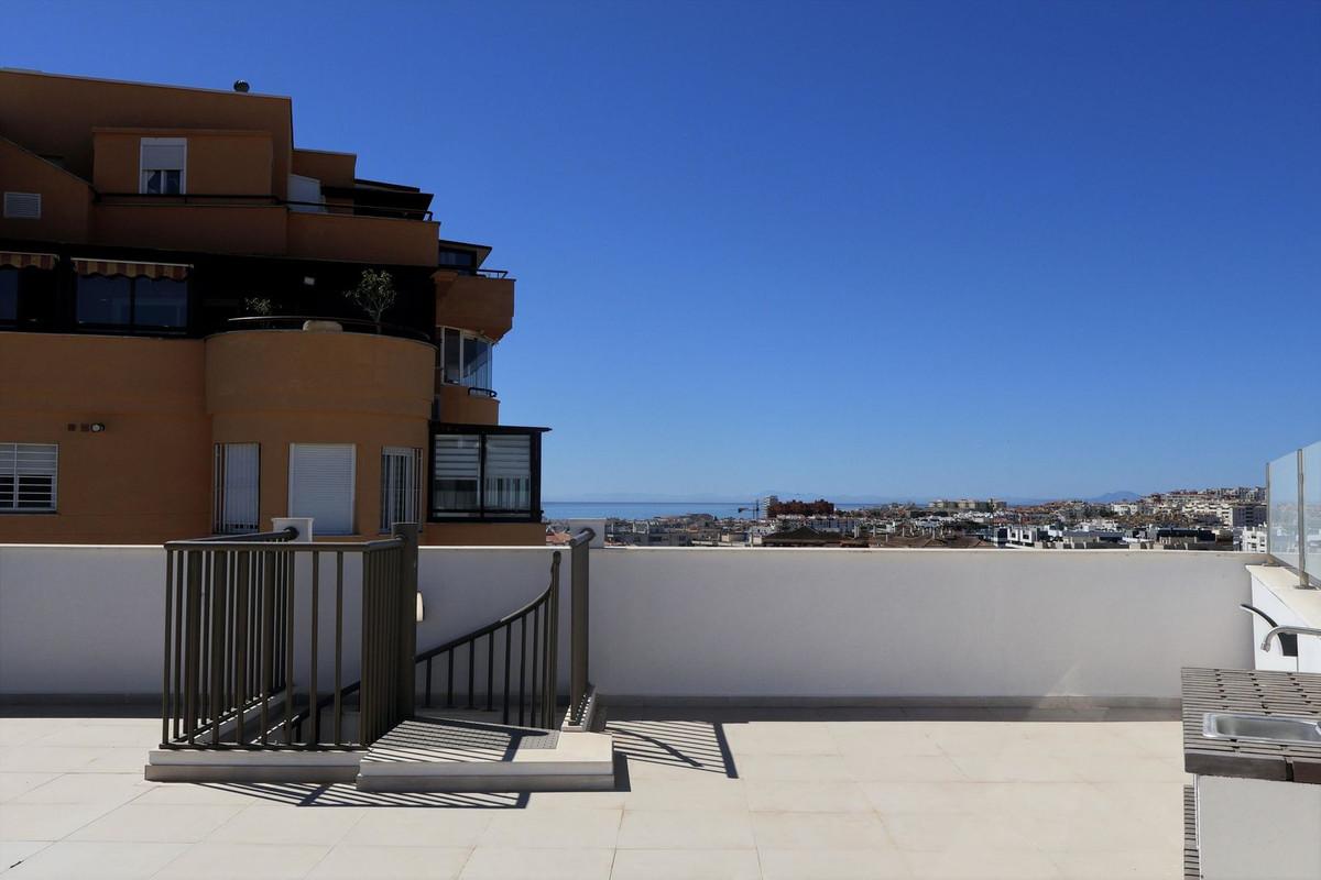 Apartment Penthouse in Estepona