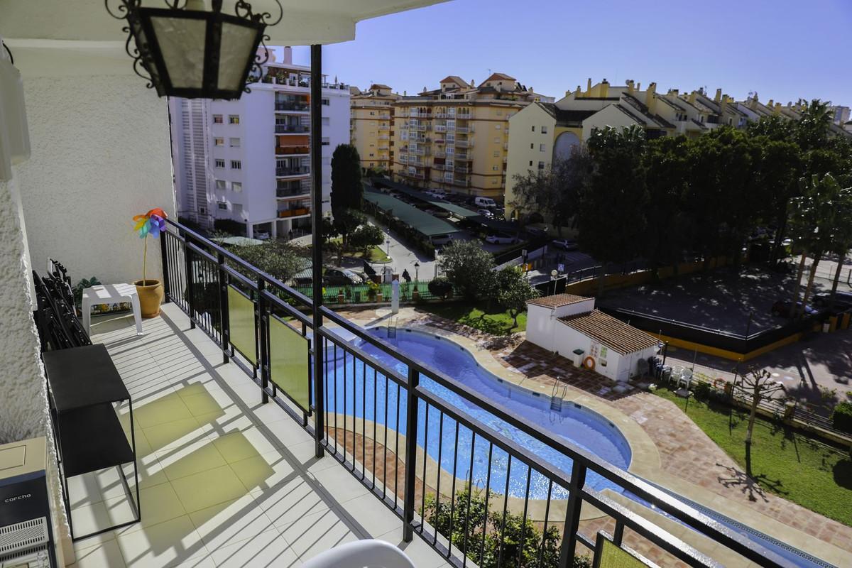 Apartment Middle Floor in Los Boliches