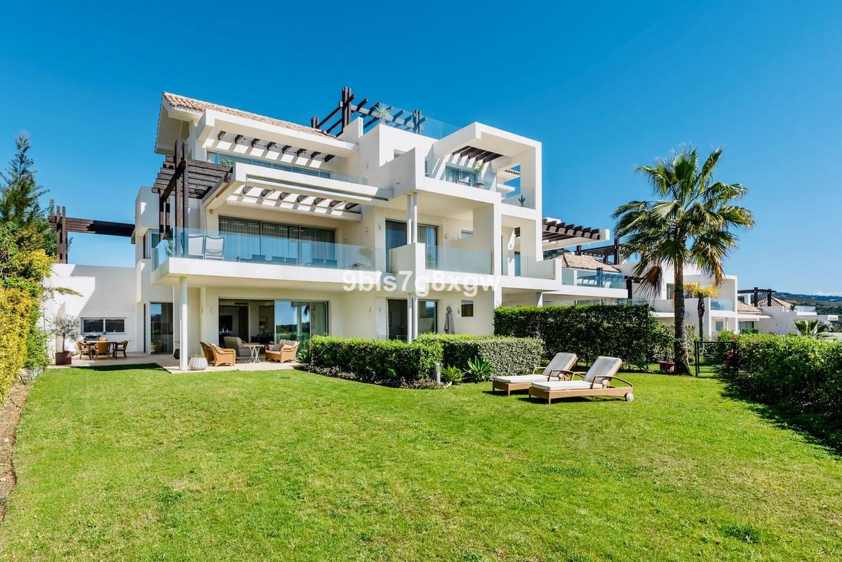 Apartment Ground Floor in Benahav&iacute;s