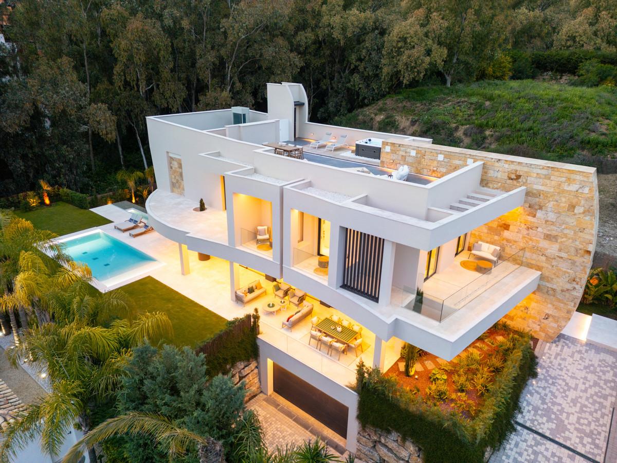 Villa Detached in Nueva Andaluc&iacute;a