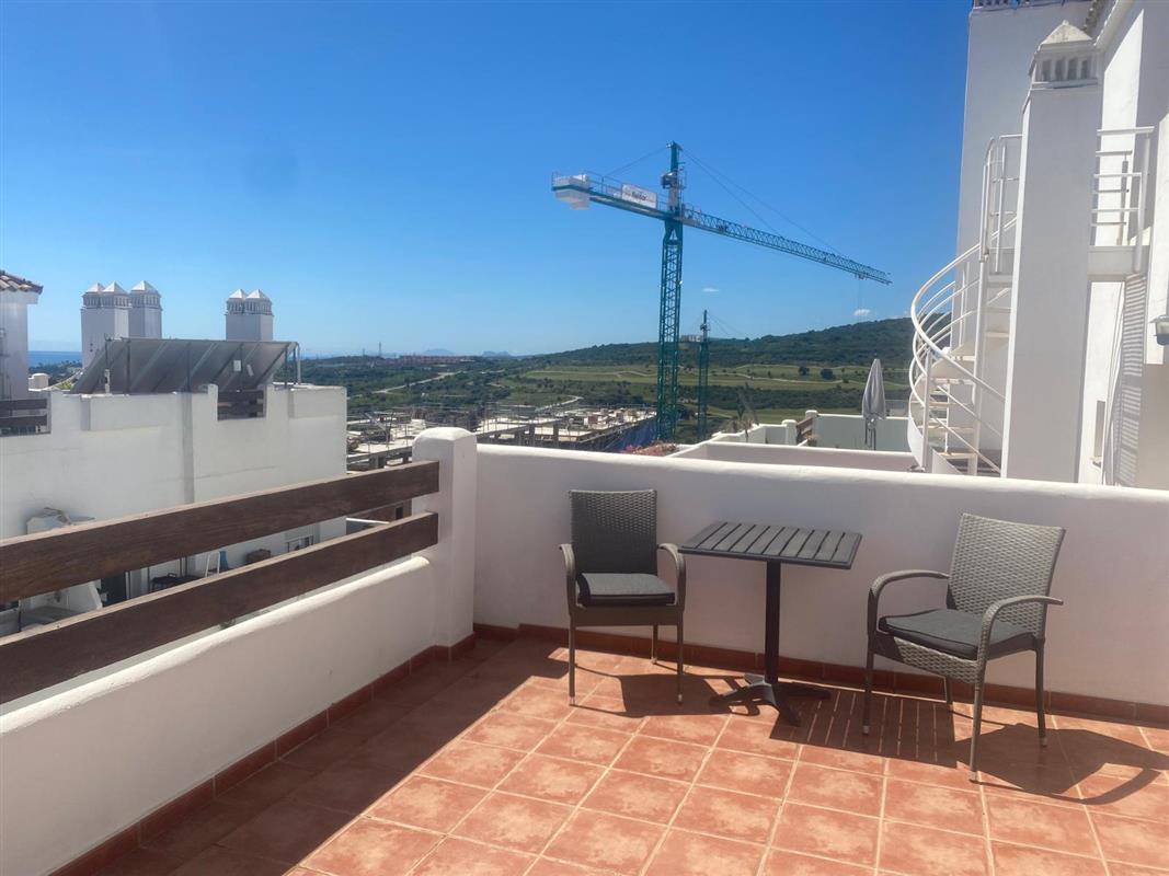 Apartment Penthouse in Estepona
