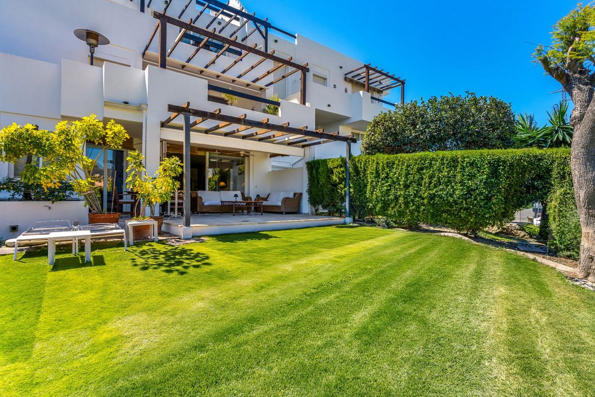 Apartment Ground Floor in Estepona
