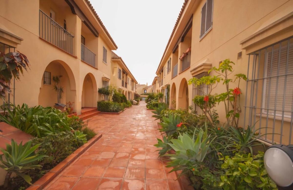 Townhouse Terraced in San Pedro de Alc&aacute;ntara