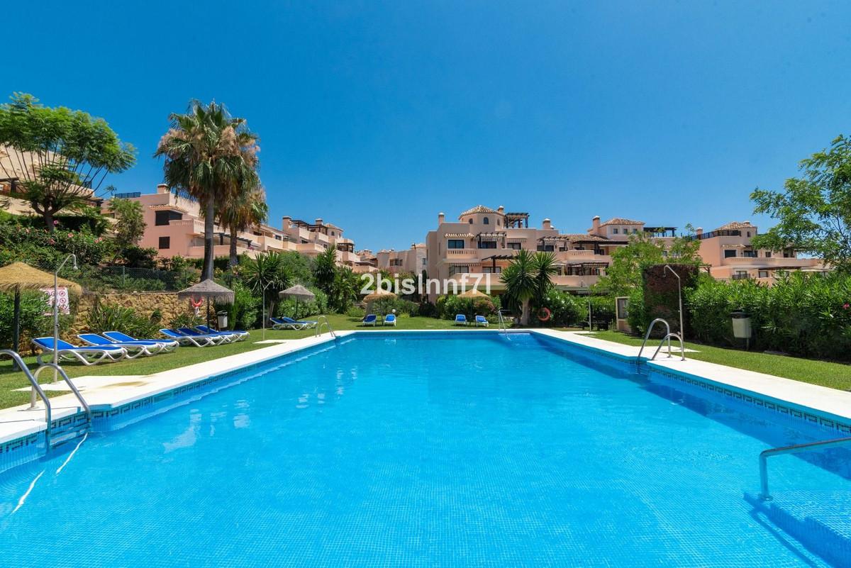 Apartment Middle Floor in Elviria