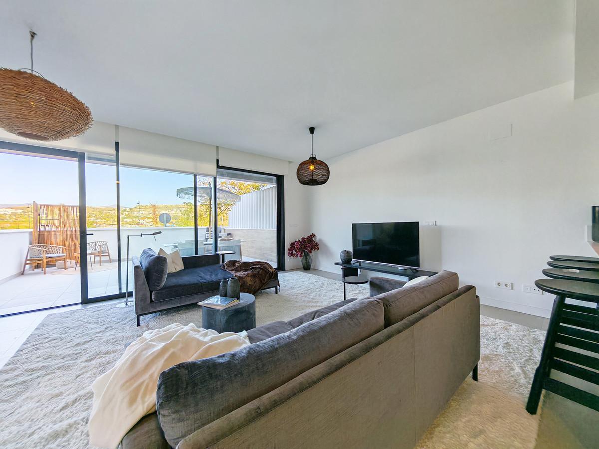 Villa Semi Detached in Estepona