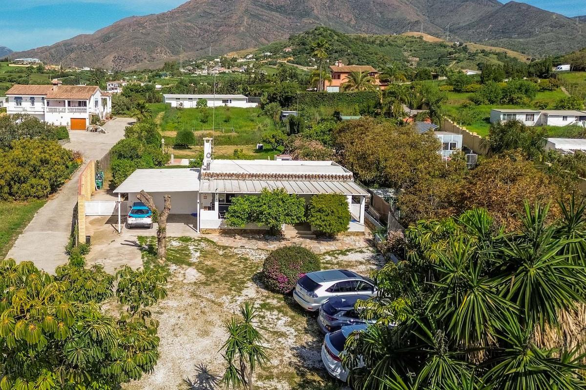 Villa Detached in Estepona