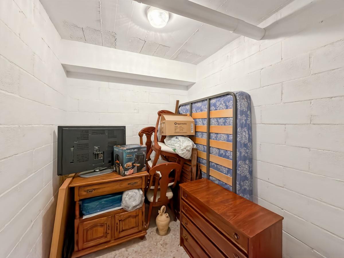 Apartment Middle Floor in Almog&iacute;a