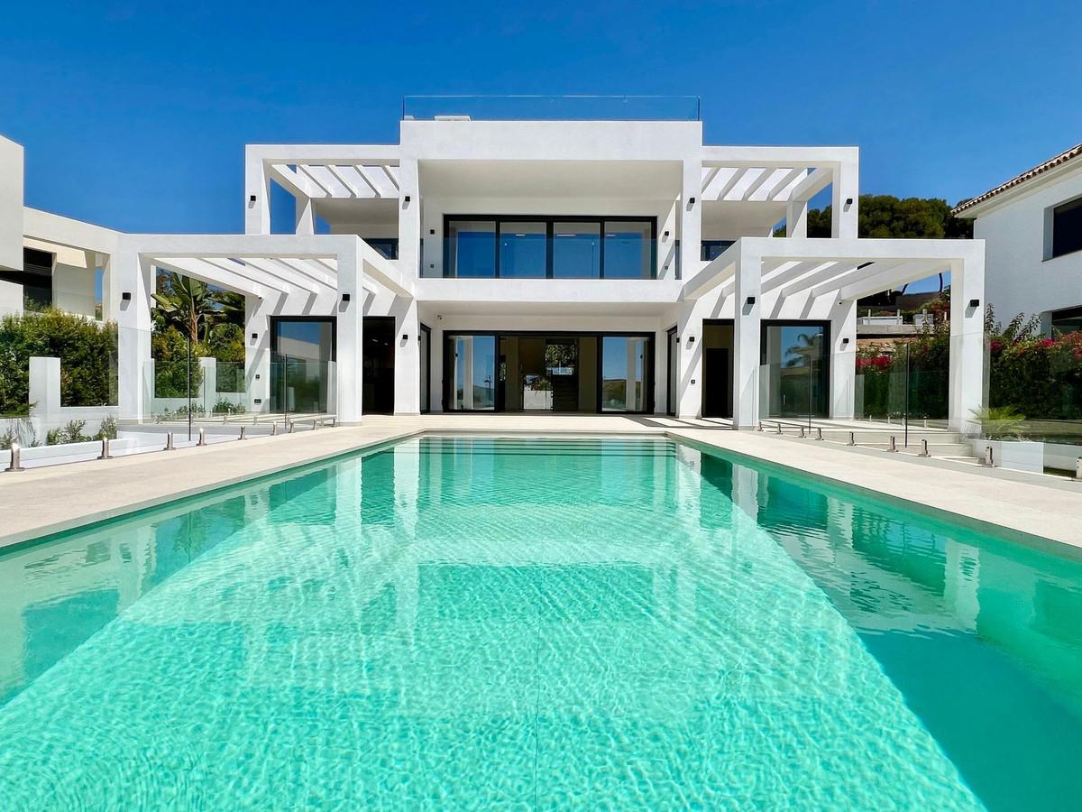 Villa Detached in Elviria