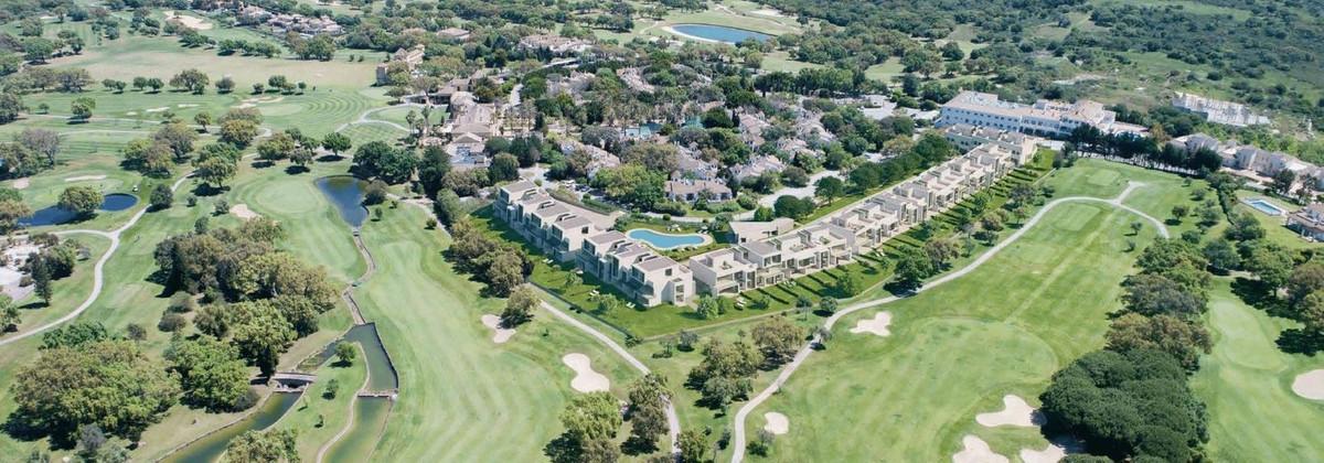 Townhouse Terraced in San Roque Club