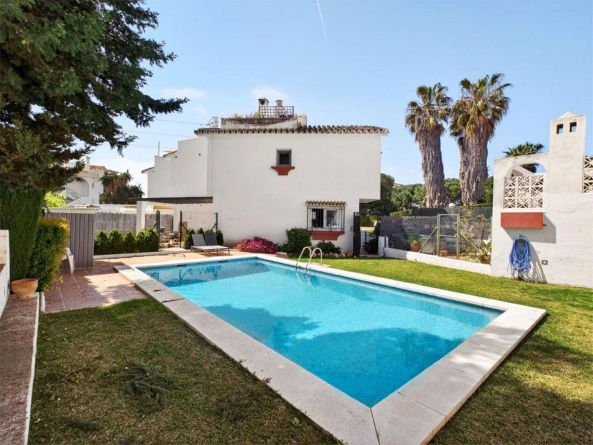 Townhouse Terraced in Calahonda