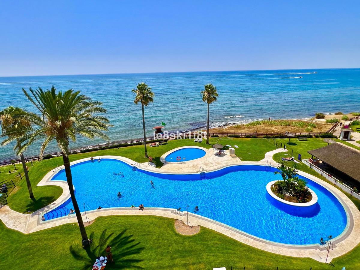 Apartment Middle Floor in Calahonda
