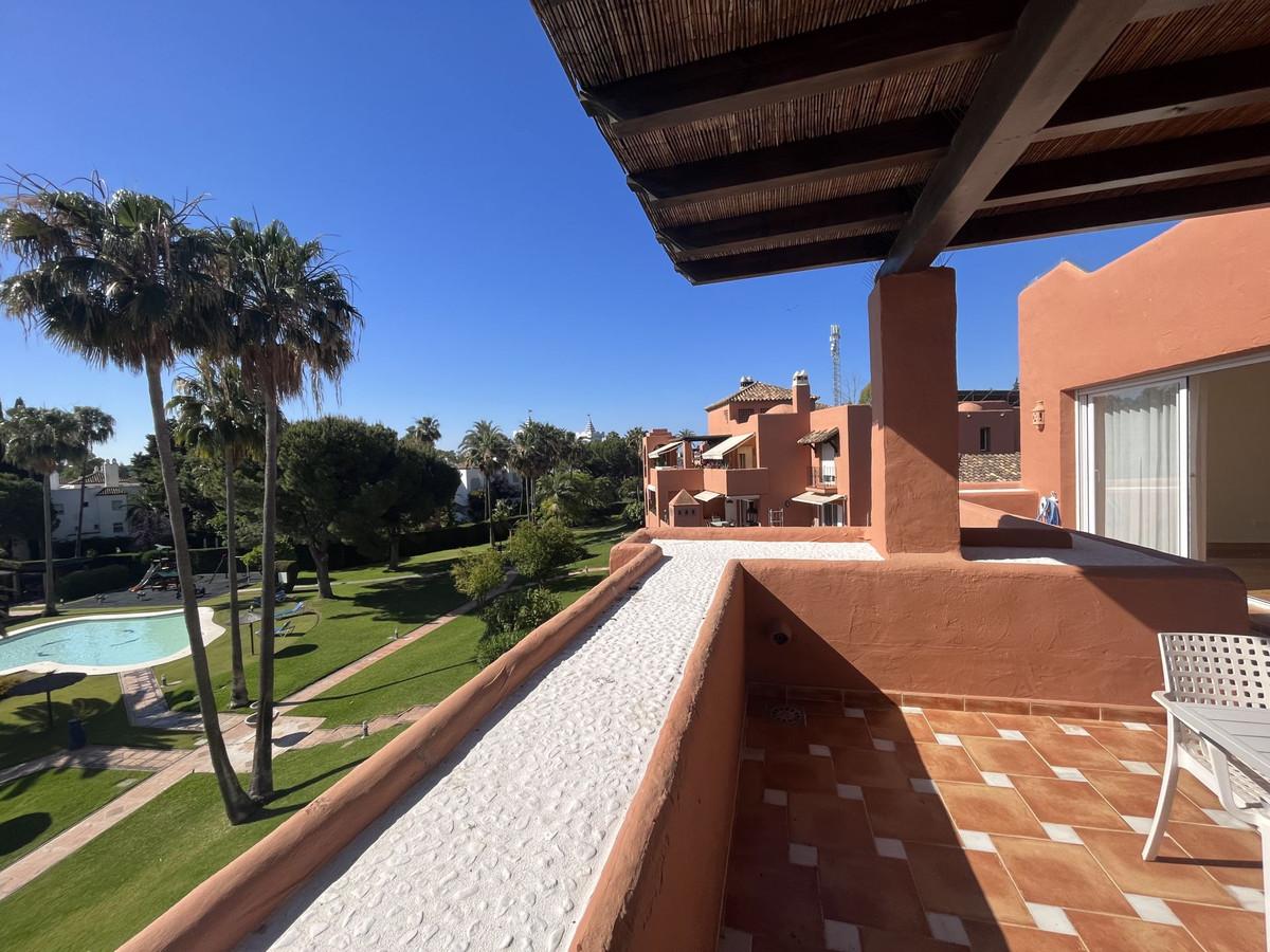 Apartment Middle Floor in Estepona