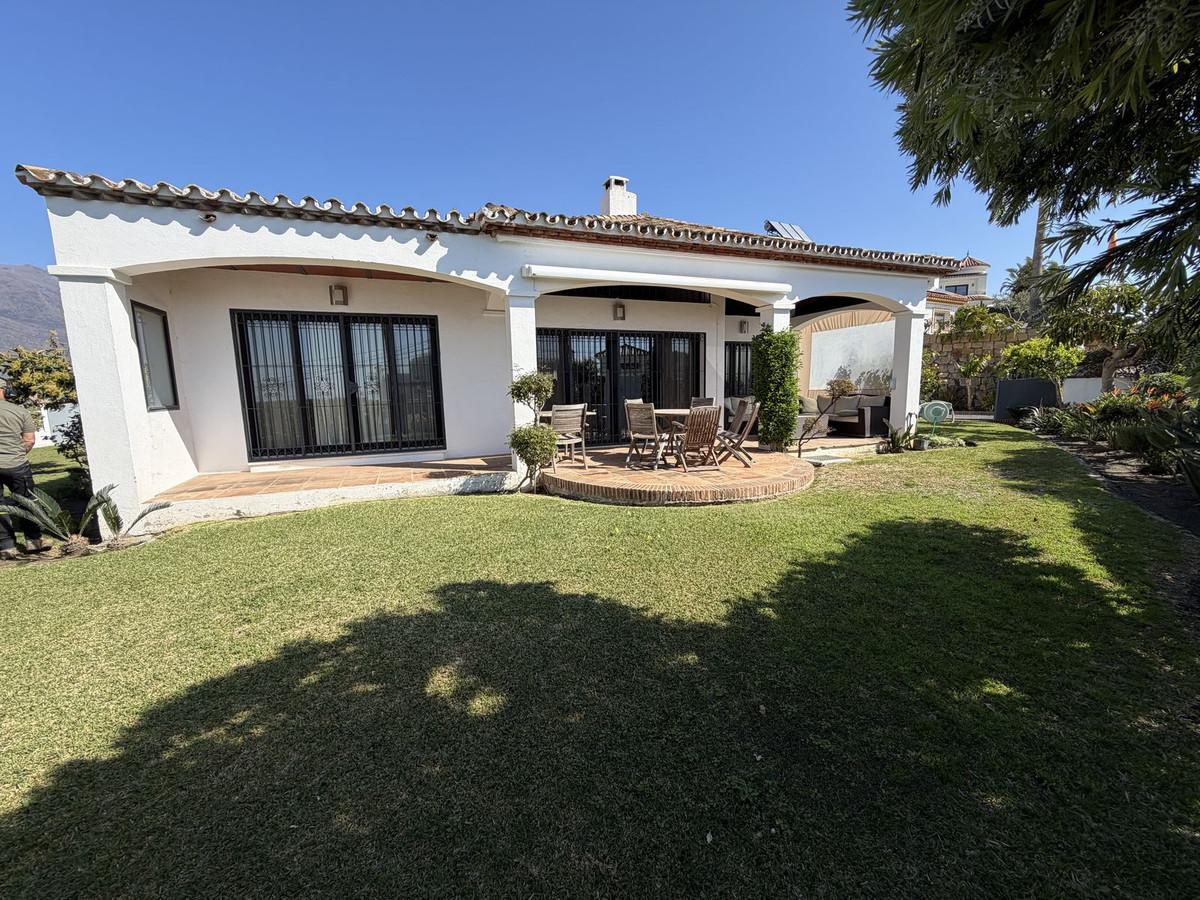 Villa Detached in Estepona
