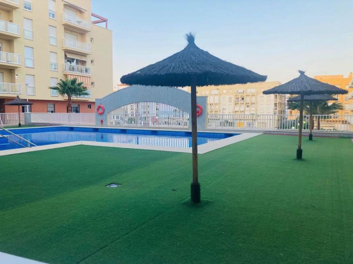 Apartment Middle Floor in San Luis de Sabinillas