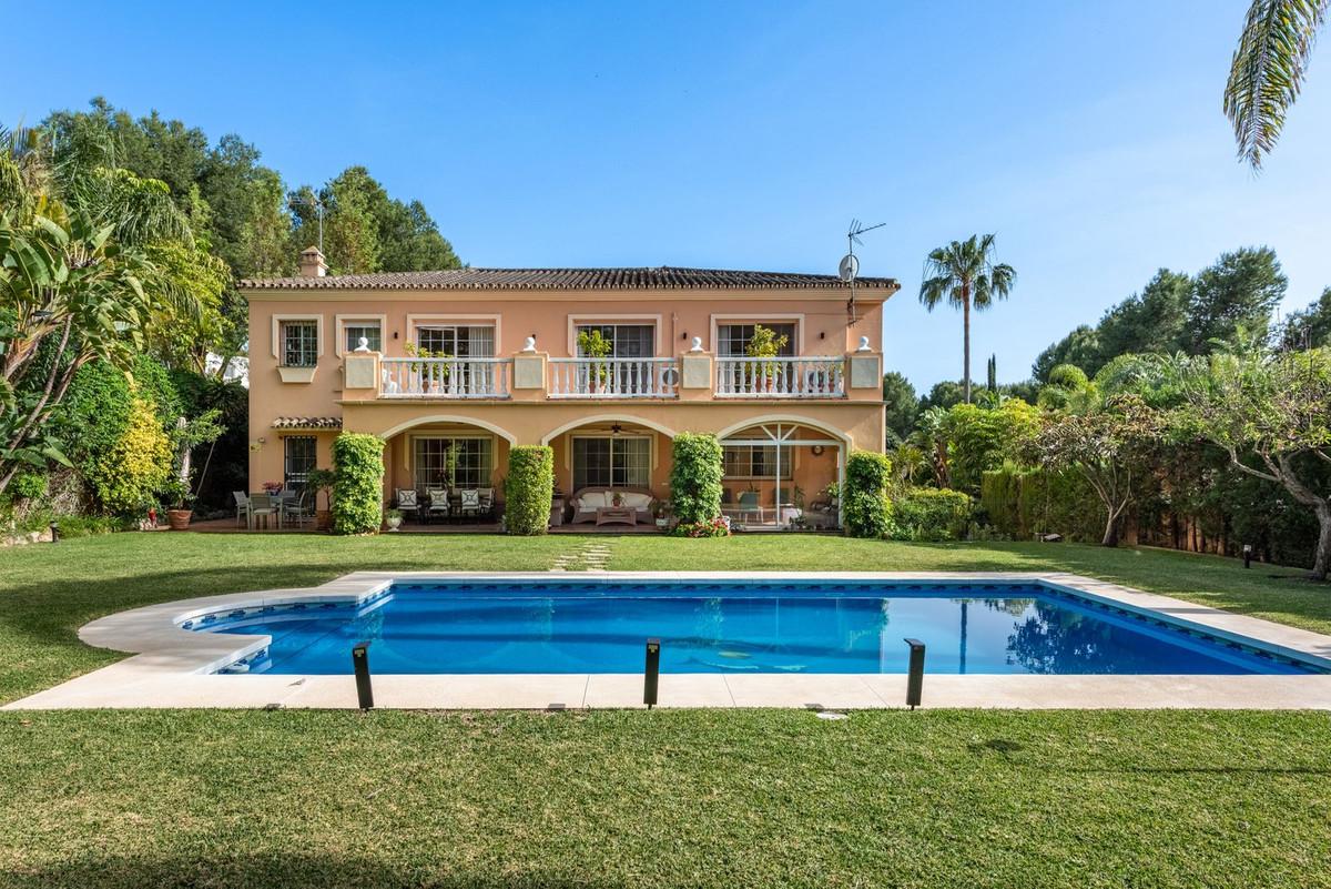 Villa Detached in Nueva Andaluc&iacute;a