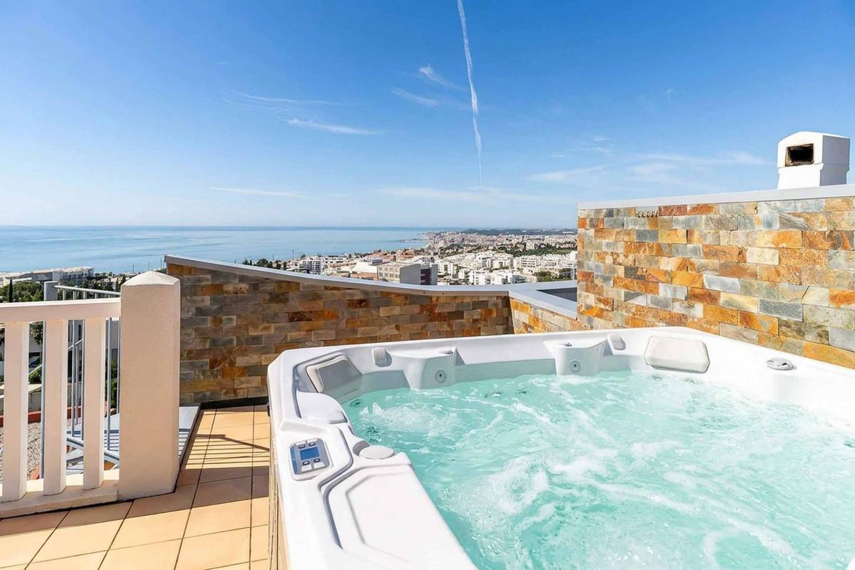 Apartment Penthouse in Benalmadena Costa