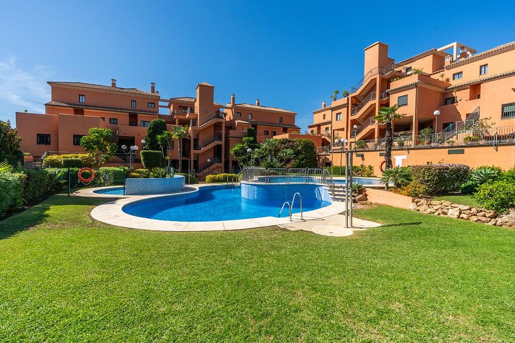 Apartment Middle Floor in Elviria