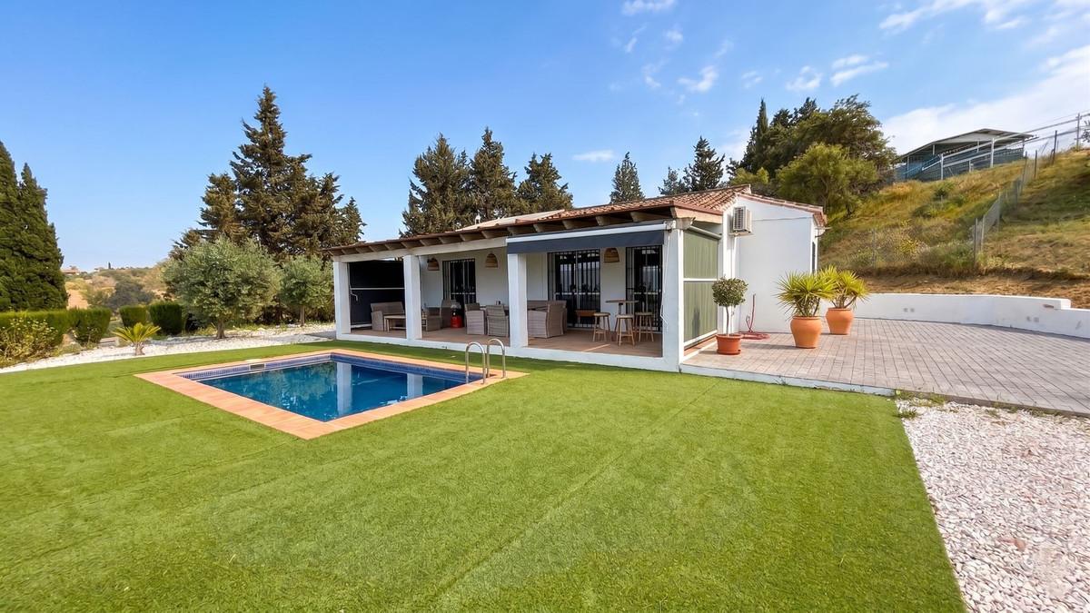Villa Finca in Co&iacute;n