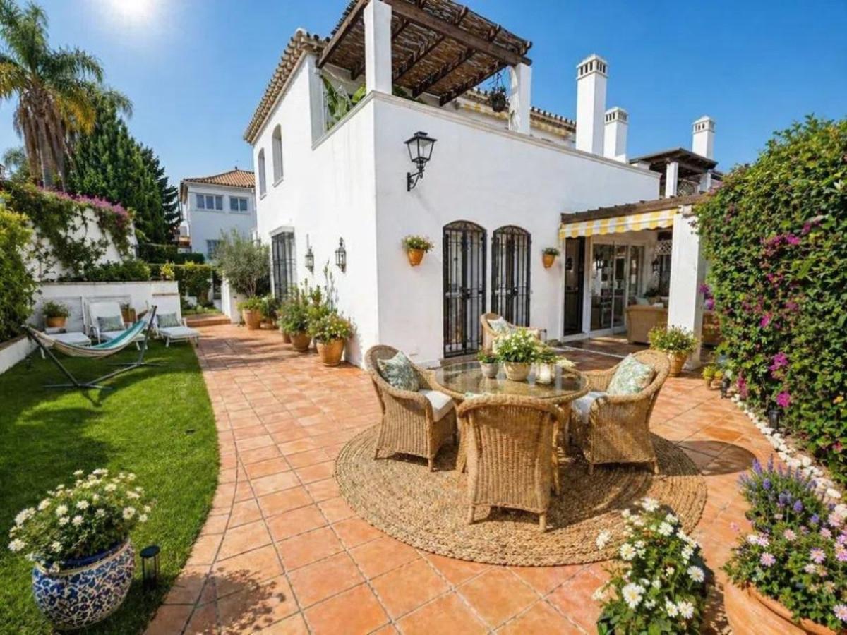 Apartment Ground Floor in Estepona