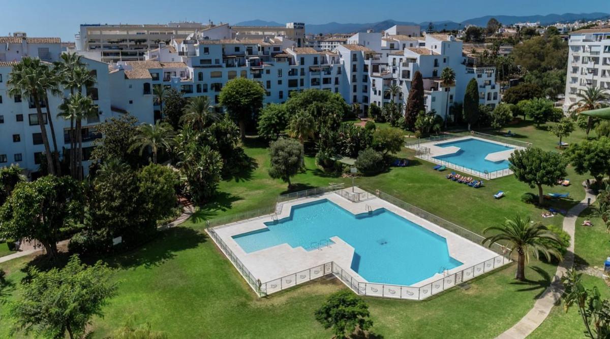 Apartment Penthouse Duplex in Puerto Ban&uacute;s