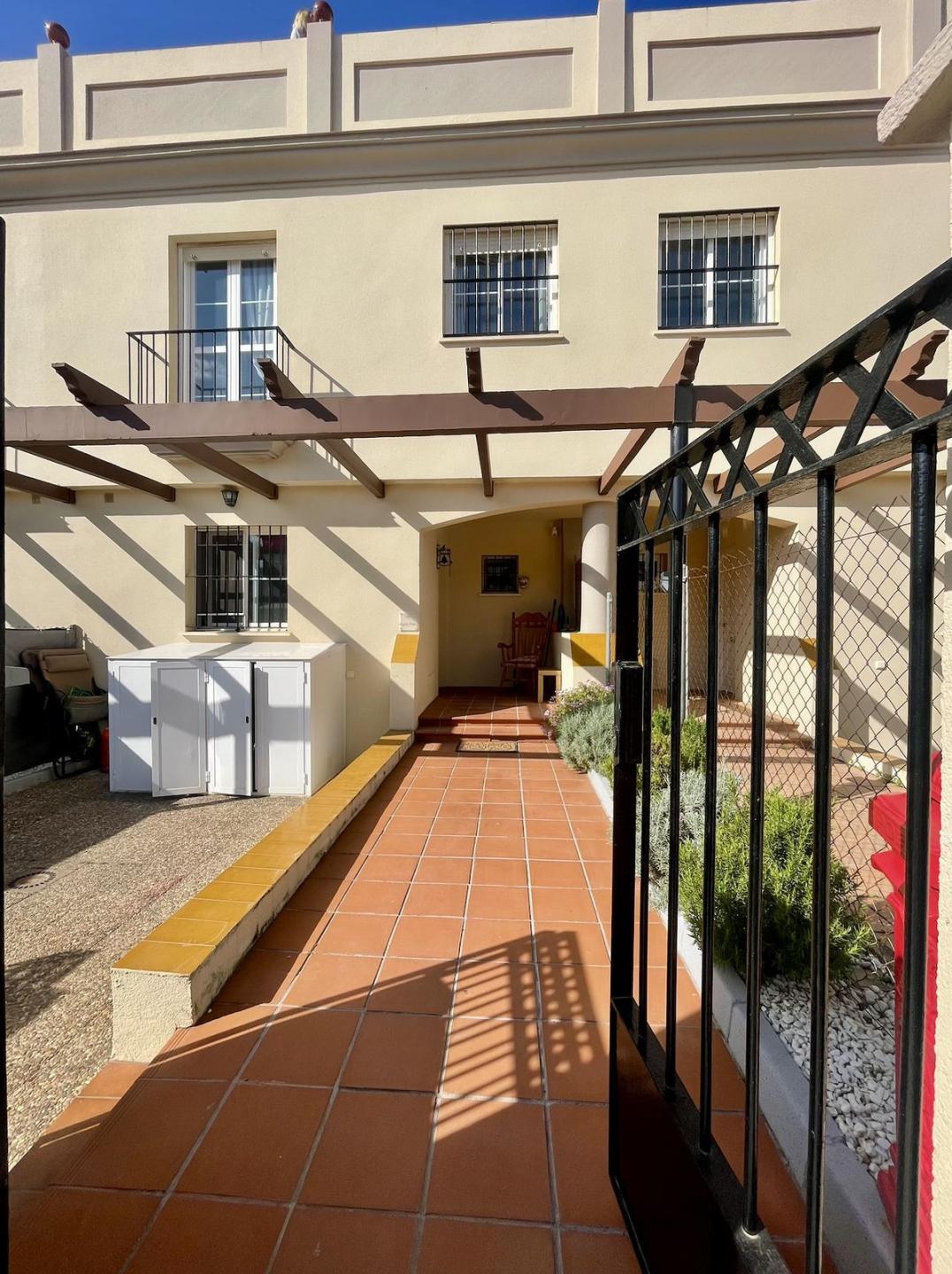 Townhouse Terraced in La Duquesa