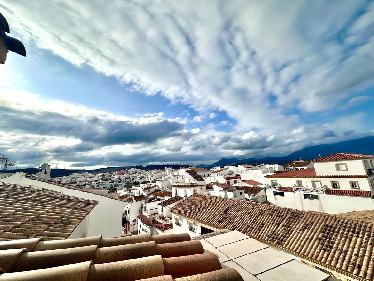 Apartment Penthouse in Manilva