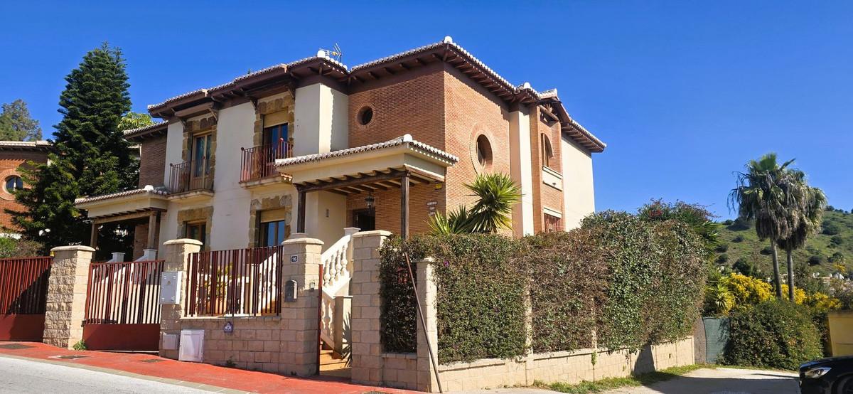 Villa Semi Detached in Calahonda