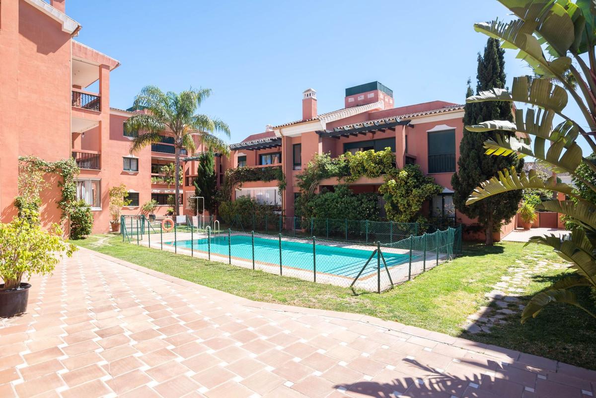 Apartment Middle Floor in Marbesa