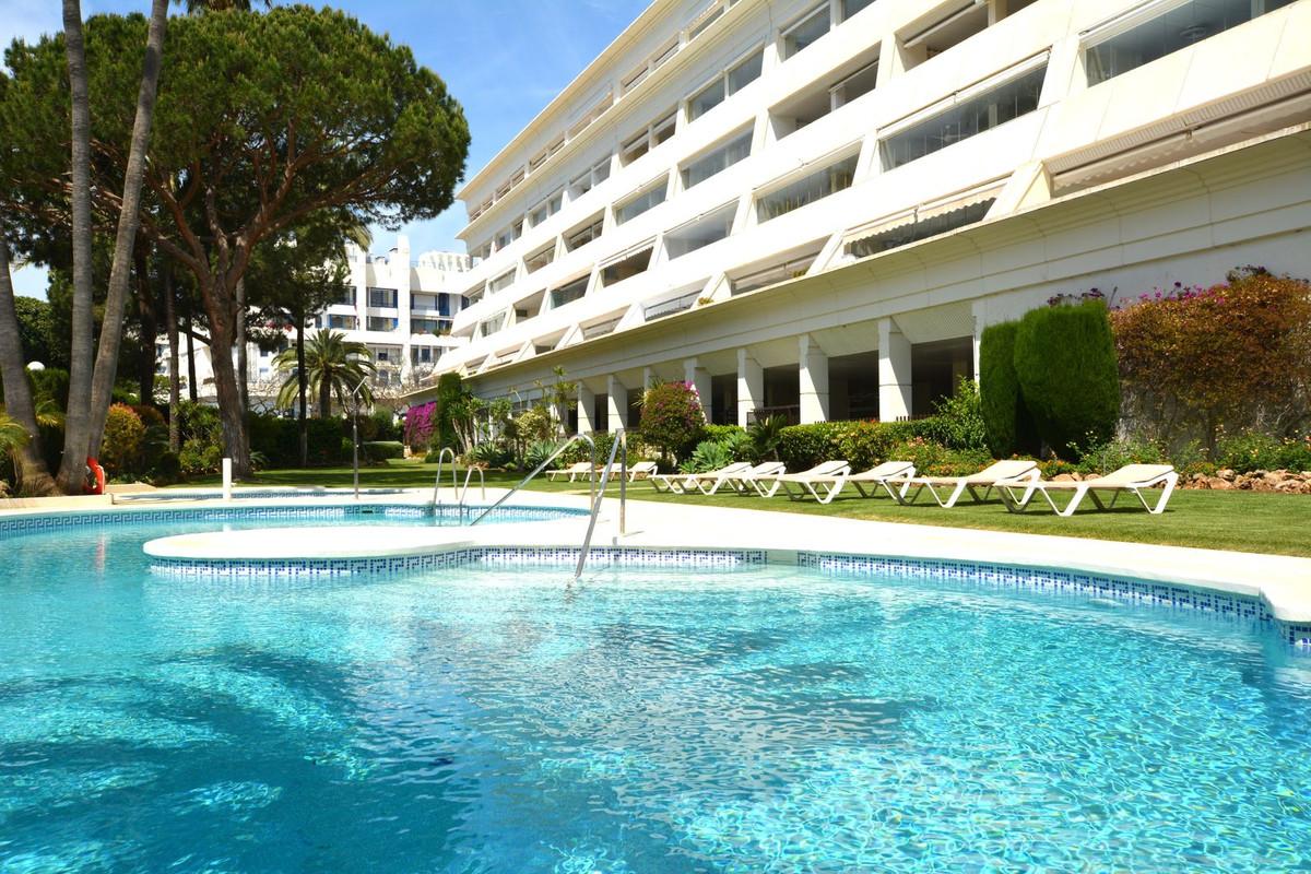 Apartment Middle Floor in Marbella