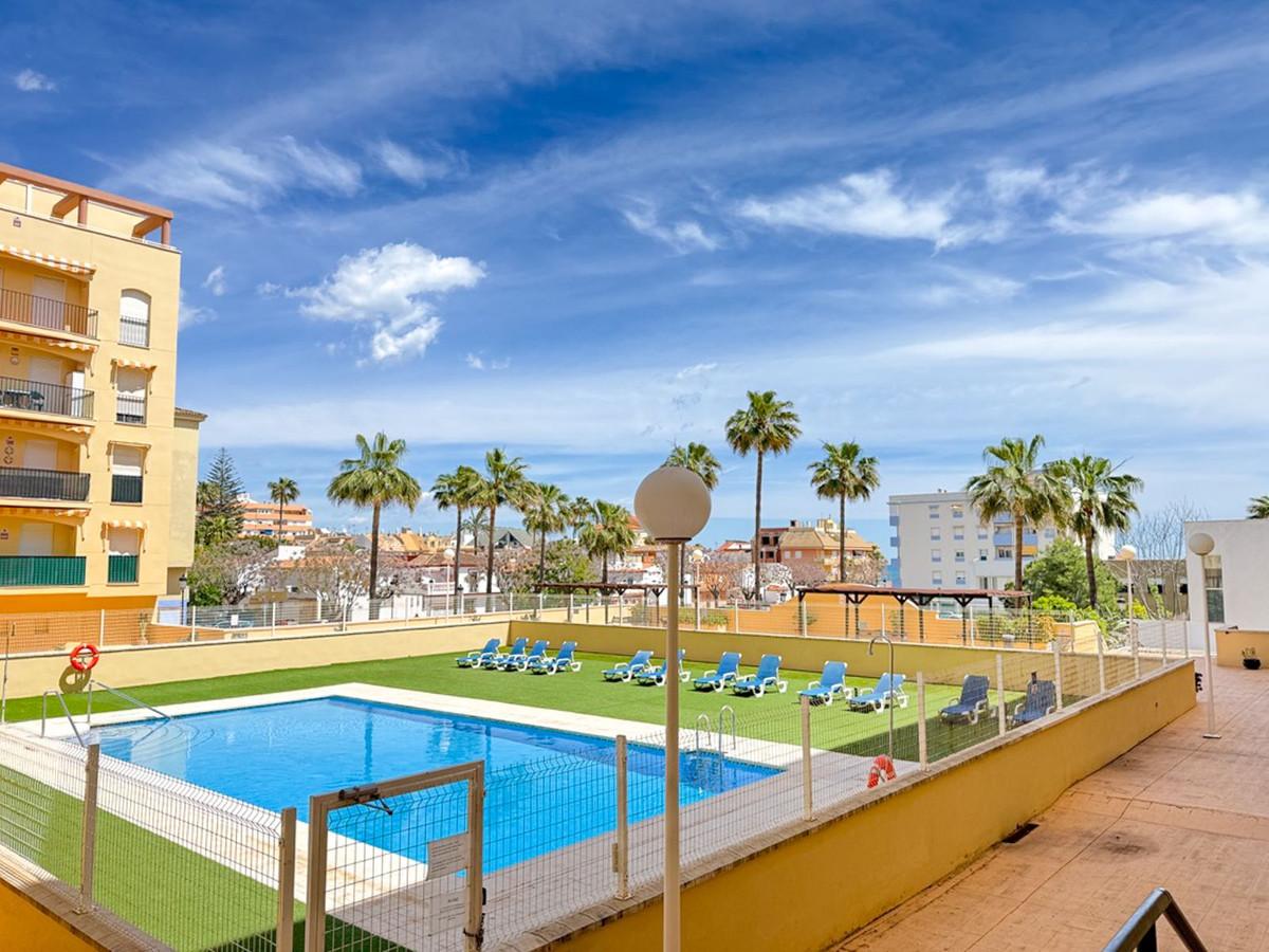 Apartment Middle Floor in San Luis de Sabinillas