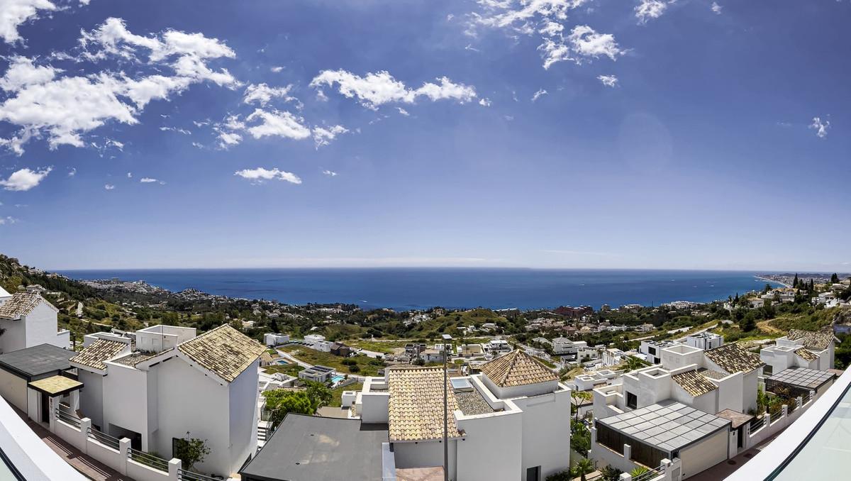 Apartment Penthouse Duplex in Benalmadena Pueblo